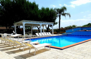  Hotel Villa Elisabetta  Галатина